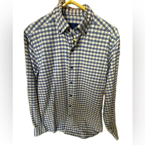 David Donahue Men’s Fusion Button down shirt. Size medium, neck 15.5 - Picture 2 of 4